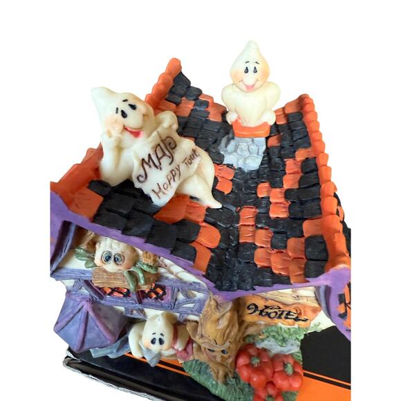 HALLOWEEN HAND PAINTED ILLUMINATED RESIN HAUNTED HOUSE HOTEL LIGHT UP VILLAGE - Picture 4 of 7